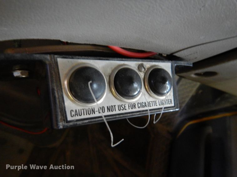 image for item IQ9594 2006 Sterling L7500  dump truck