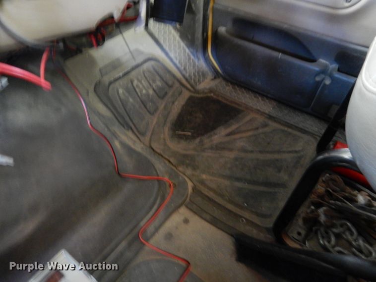 image for item IQ9594 2006 Sterling L7500  dump truck