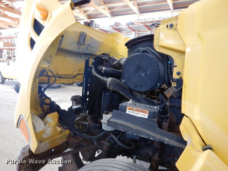 image for item IQ9594 2006 Sterling L7500  dump truck