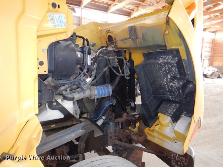 image for item IQ9594 2006 Sterling L7500  dump truck