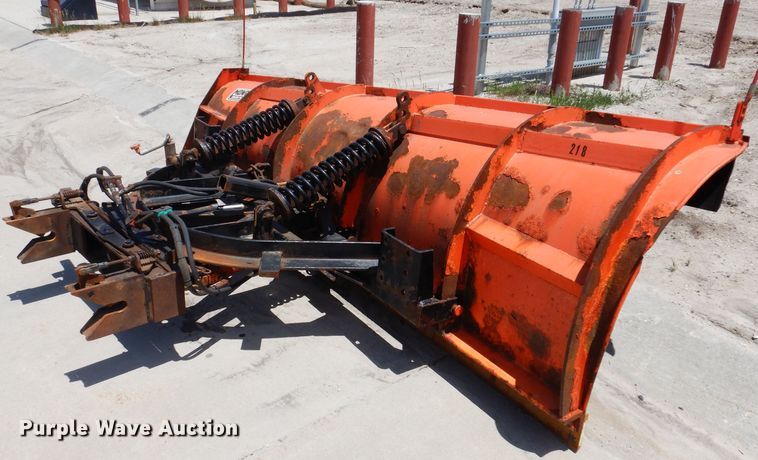 image for item IQ9594 2006 Sterling L7500  dump truck