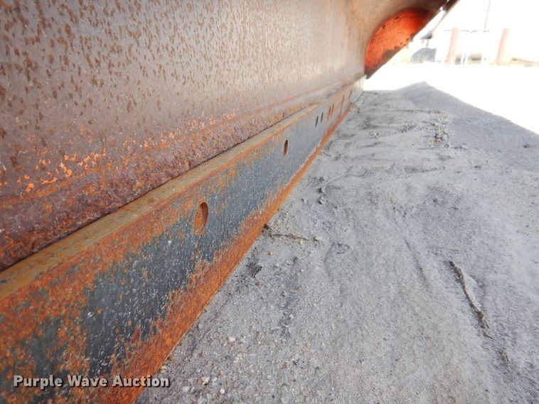 image for item IQ9594 2006 Sterling L7500  dump truck