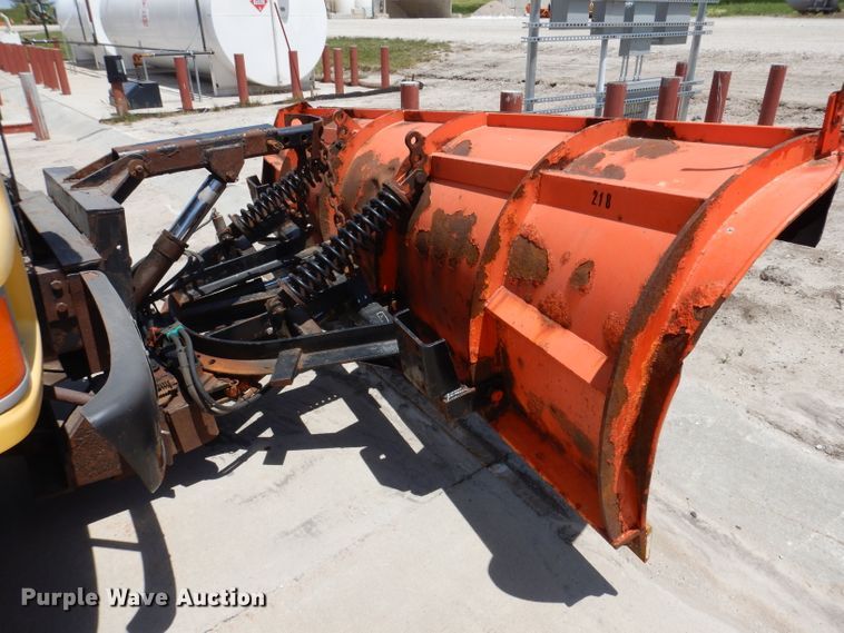 image for item IQ9594 2006 Sterling L7500  dump truck