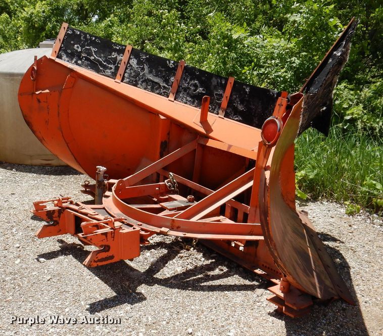 image for item IQ9596 116"W V-plow