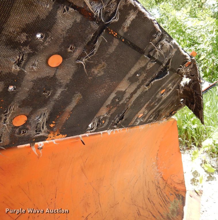 image for item IQ9596 116"W V-plow