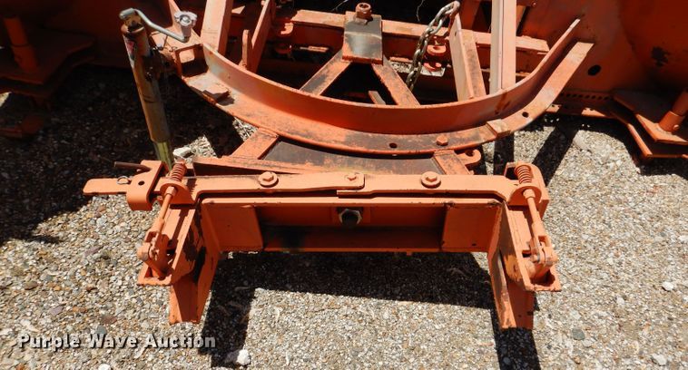 image for item IQ9596 116"W V-plow