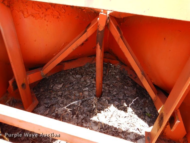 image for item IQ9596 116"W V-plow