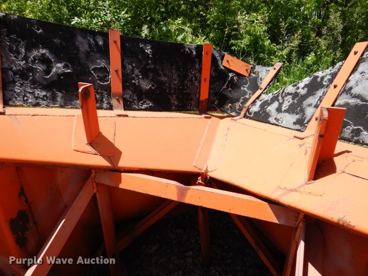 image for item IQ9596 116"W V-plow