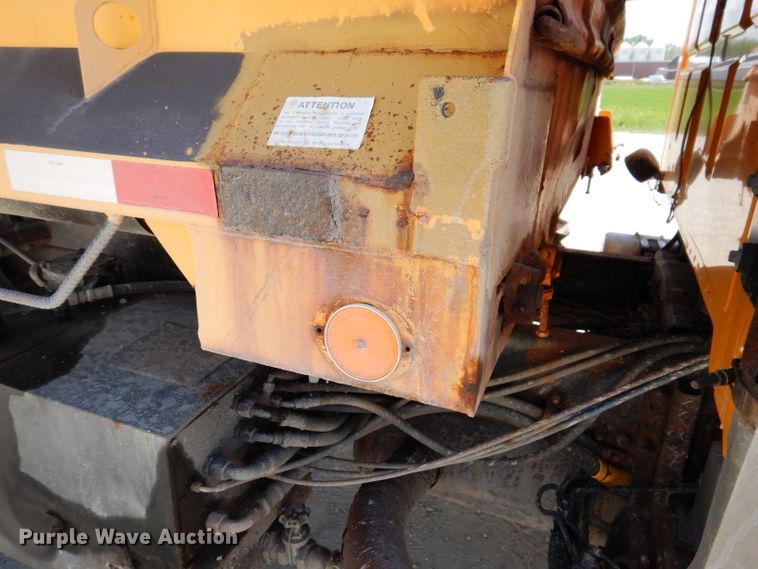 image for item IQ9600 2004 Sterling L7500  dump truck