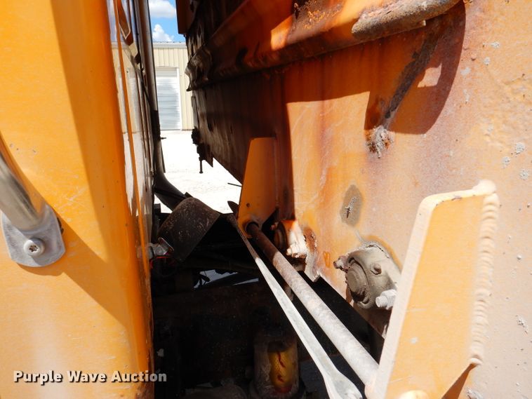 image for item IQ9600 2004 Sterling L7500  dump truck