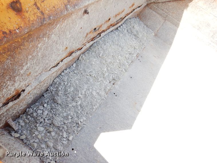 image for item IQ9600 2004 Sterling L7500  dump truck