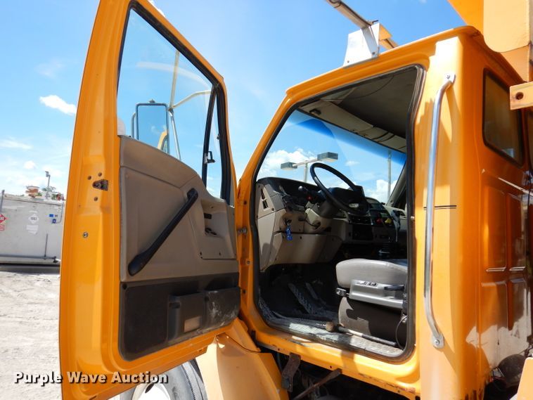 image for item IQ9600 2004 Sterling L7500  dump truck