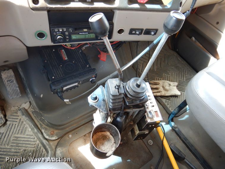 image for item IQ9600 2004 Sterling L7500  dump truck