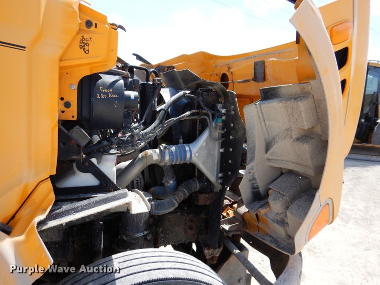 image for item IQ9600 2004 Sterling L7500  dump truck