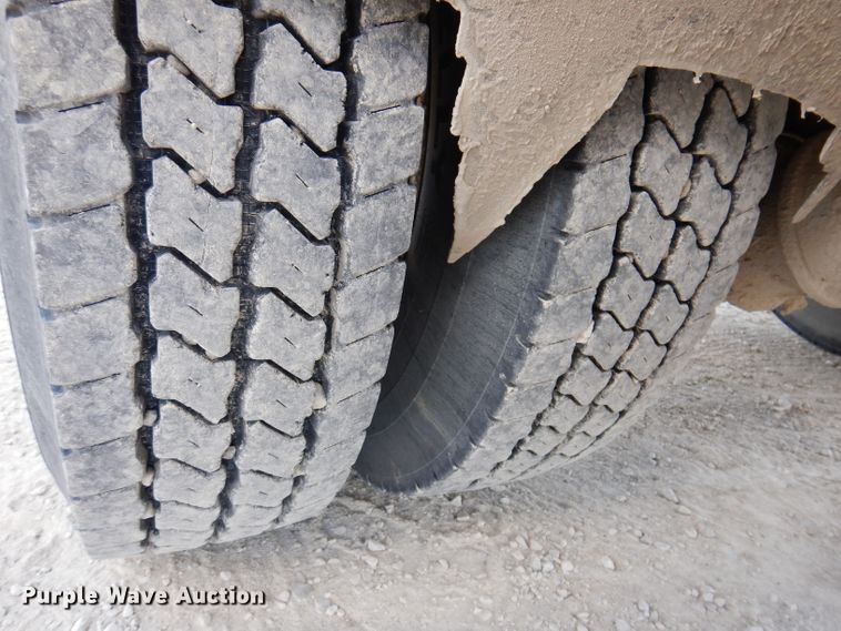 image for item IQ9600 2004 Sterling L7500  dump truck