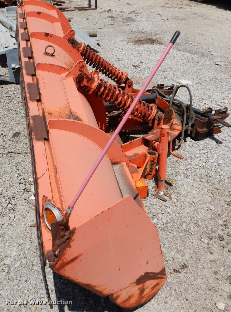 image for item IQ9600 2004 Sterling L7500  dump truck