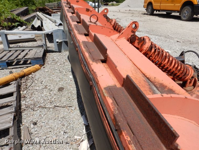 image for item IQ9600 2004 Sterling L7500  dump truck