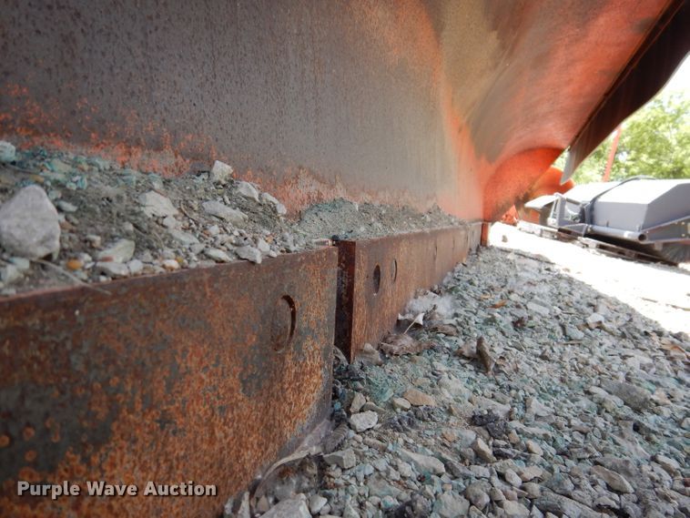 image for item IQ9600 2004 Sterling L7500  dump truck