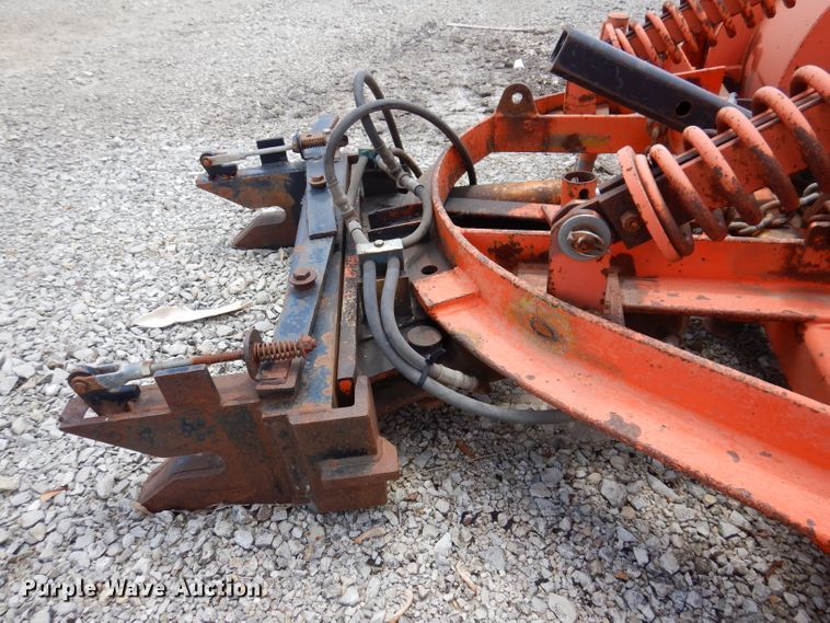 image for item IQ9600 2004 Sterling L7500  dump truck