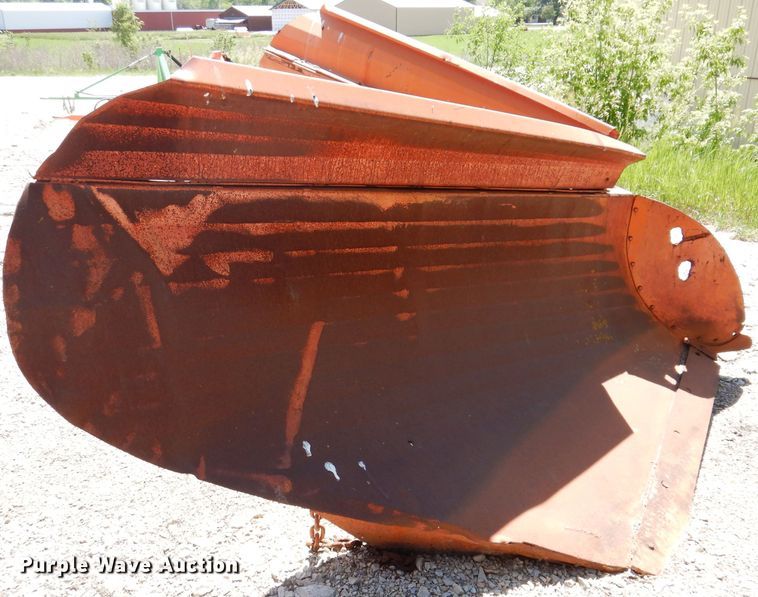 image for item IQ9601 128"W V-plow