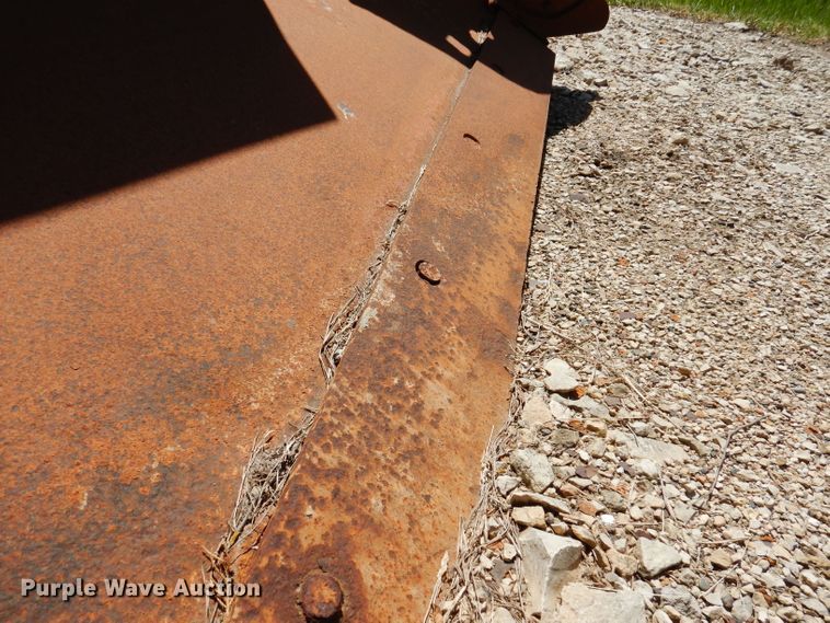 image for item IQ9601 128"W V-plow