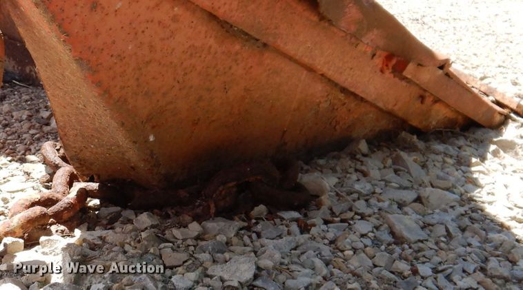 image for item IQ9601 128"W V-plow