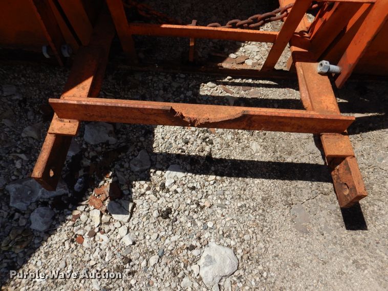 image for item IQ9601 128"W V-plow