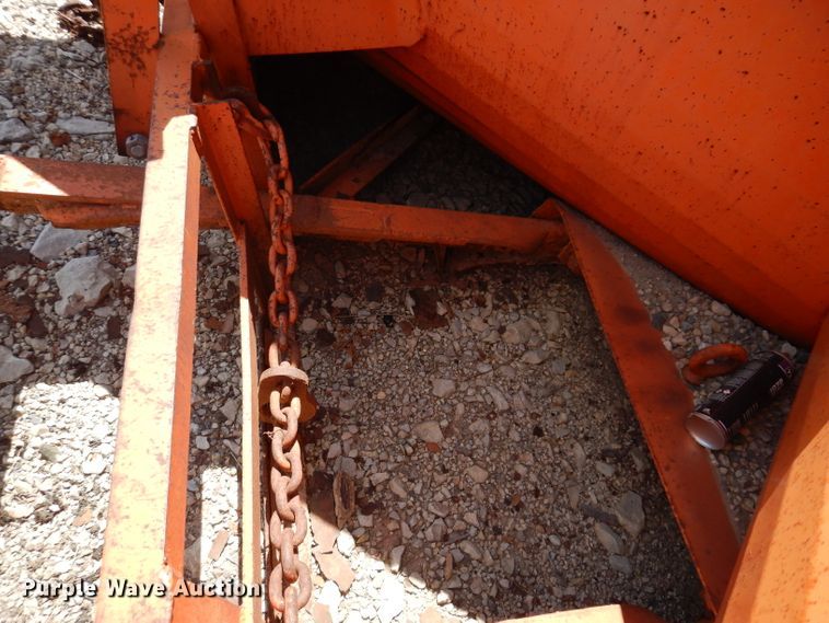 image for item IQ9601 128"W V-plow