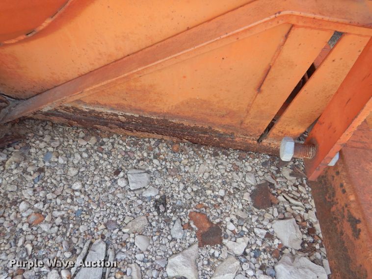 image for item IQ9601 128"W V-plow