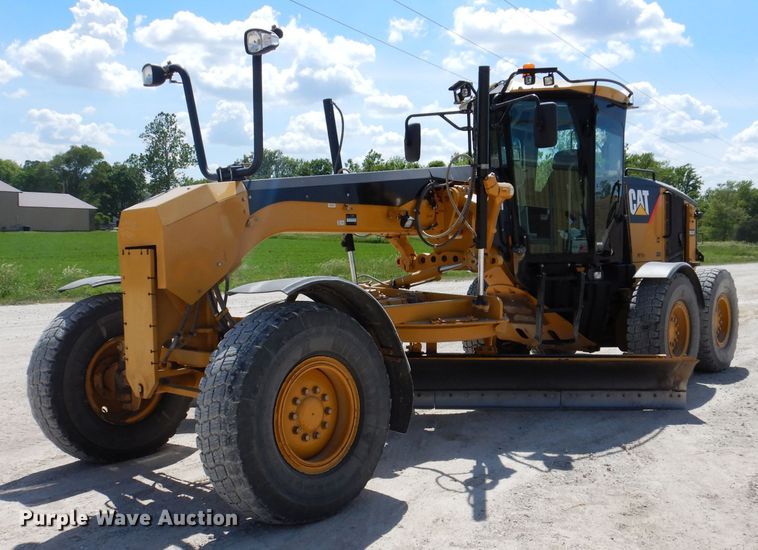 image for item IQ9602 2010 Caterpillar 140M  VHP motor grader