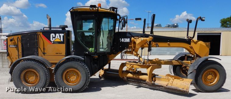 image for item IQ9602 2010 Caterpillar 140M  VHP motor grader