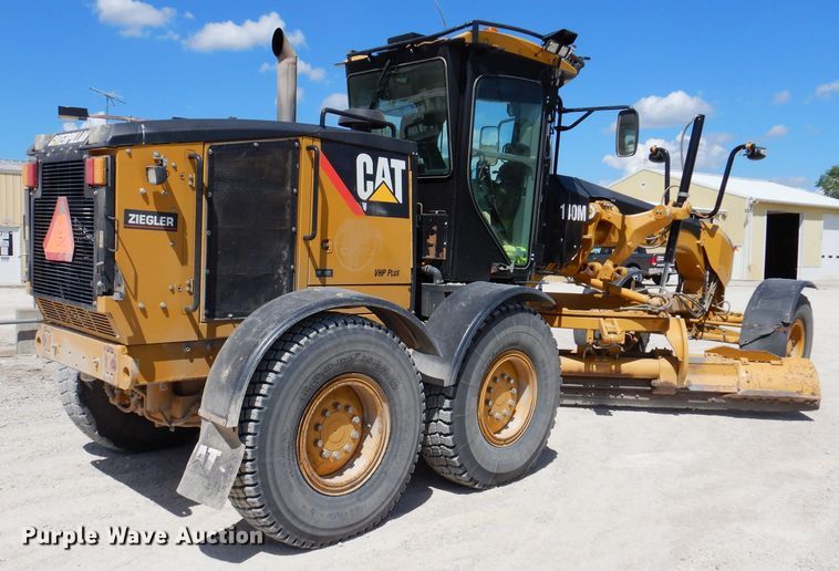 image for item IQ9602 2010 Caterpillar 140M  VHP motor grader
