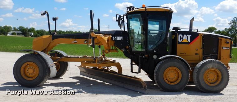 image for item IQ9602 2010 Caterpillar 140M  VHP motor grader