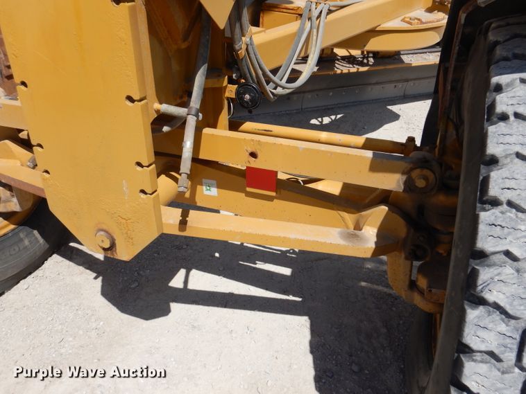 image for item IQ9602 2010 Caterpillar 140M  VHP motor grader