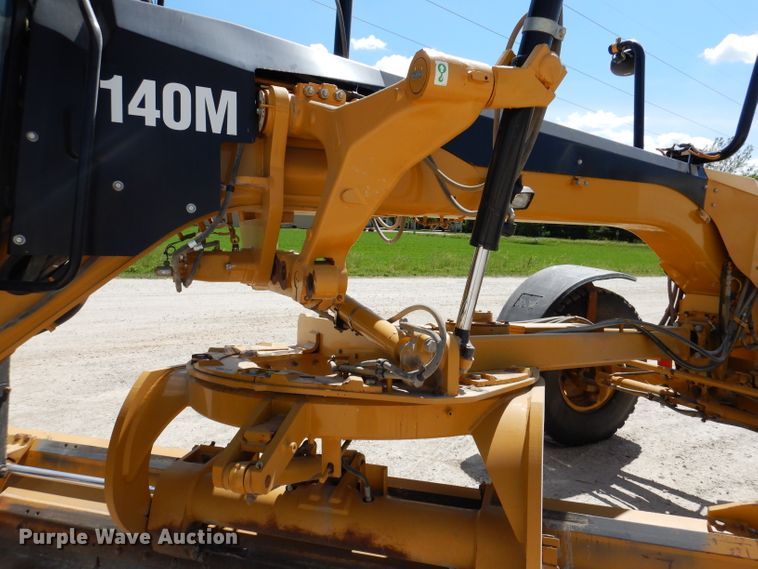 image for item IQ9602 2010 Caterpillar 140M  VHP motor grader