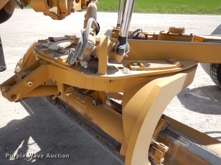 image for item IQ9602 2010 Caterpillar 140M  VHP motor grader