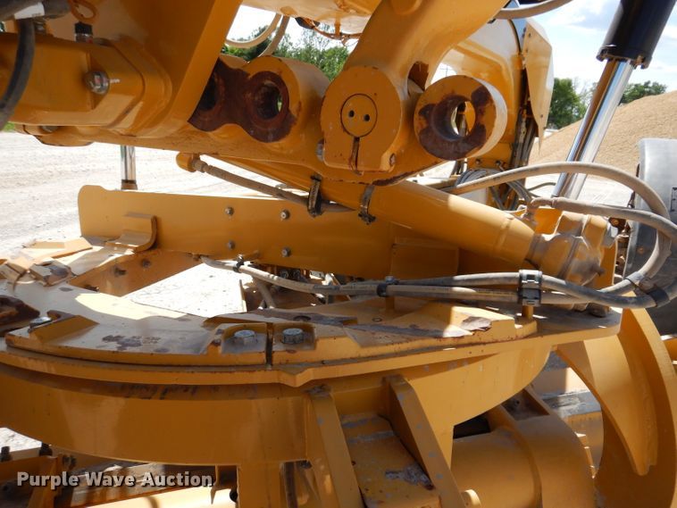 image for item IQ9602 2010 Caterpillar 140M  VHP motor grader