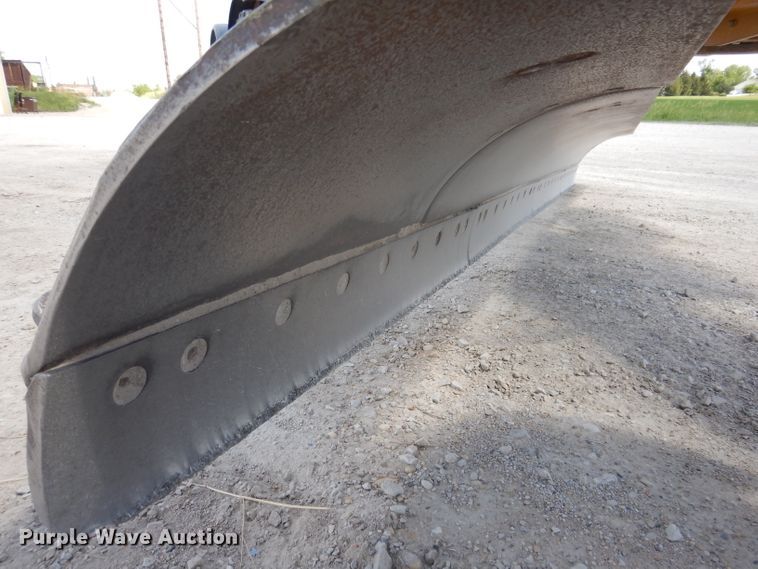 image for item IQ9602 2010 Caterpillar 140M  VHP motor grader