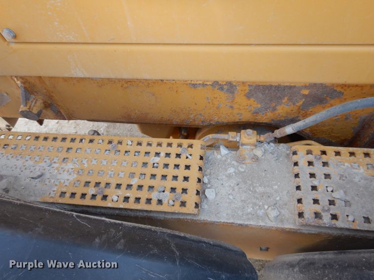 image for item IQ9602 2010 Caterpillar 140M  VHP motor grader