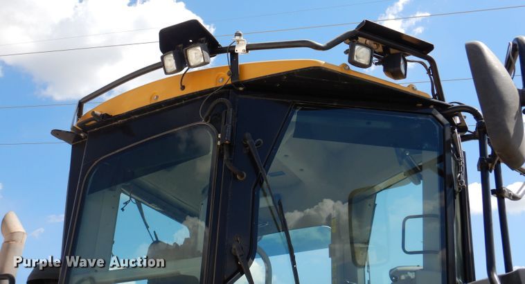 image for item IQ9602 2010 Caterpillar 140M  VHP motor grader