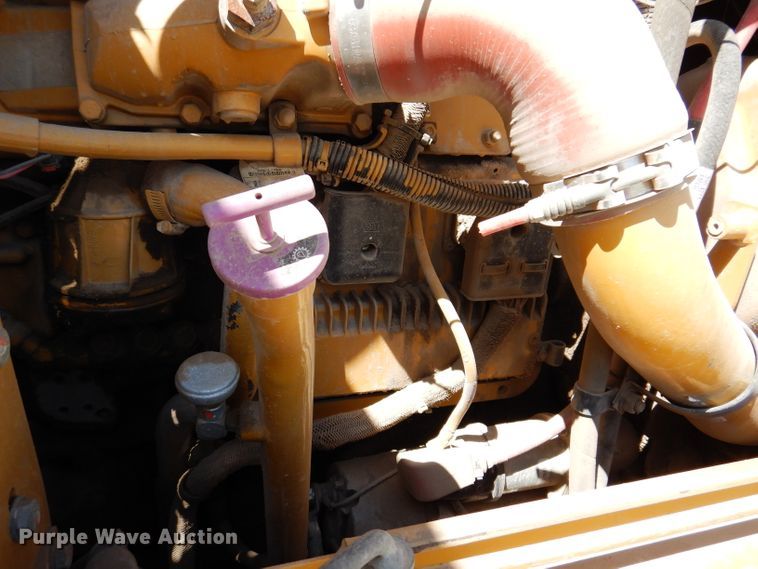 image for item IQ9602 2010 Caterpillar 140M  VHP motor grader