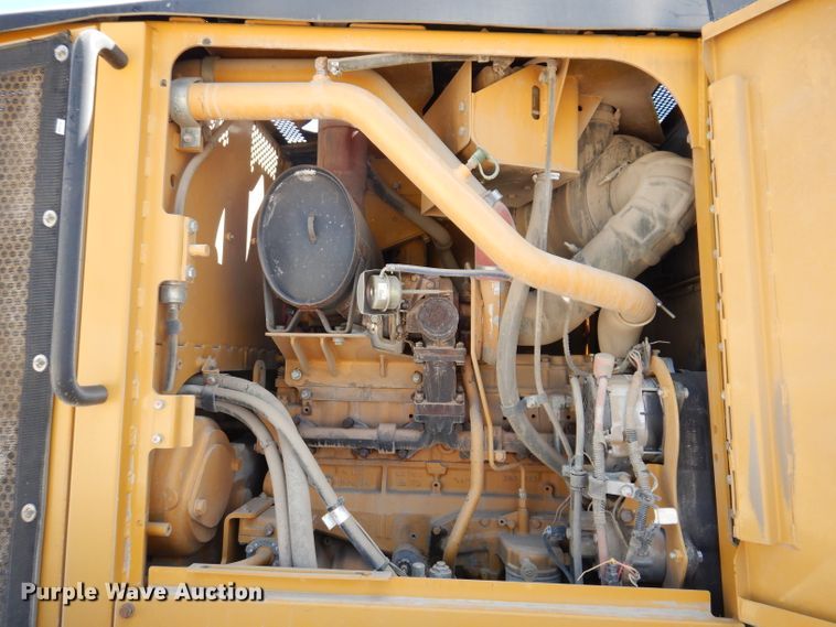 image for item IQ9602 2010 Caterpillar 140M  VHP motor grader