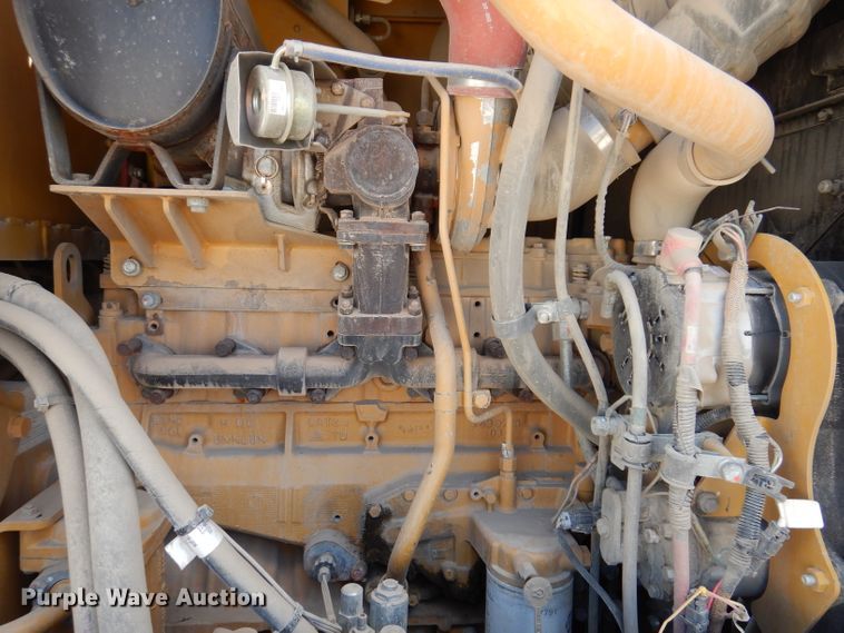image for item IQ9602 2010 Caterpillar 140M  VHP motor grader