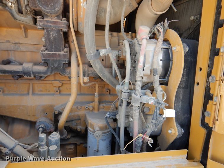 image for item IQ9602 2010 Caterpillar 140M  VHP motor grader