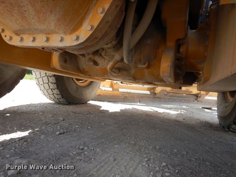 image for item IQ9602 2010 Caterpillar 140M  VHP motor grader