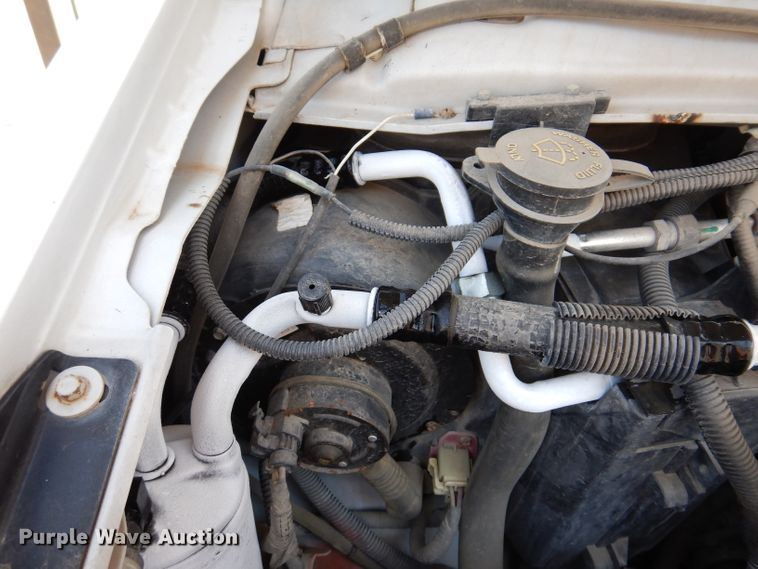 image for item IQ9609 2009 Ford E450 Super Duty  shuttle bus