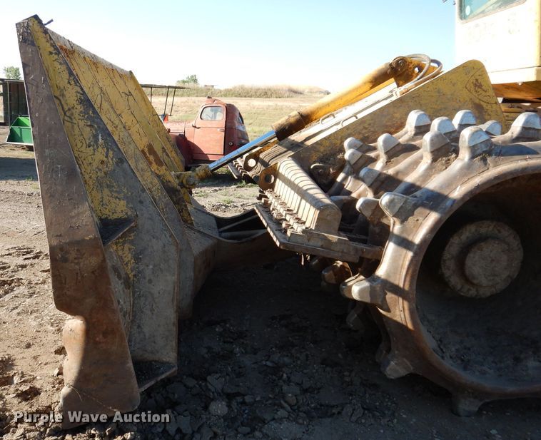 image for item IQ9639 2002 Bomag 772RB  landfill compactor