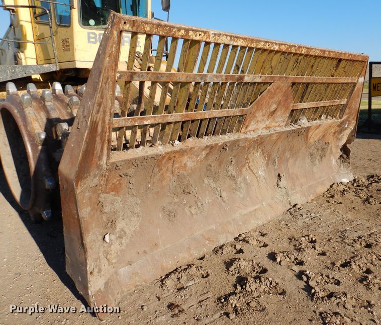 image for item IQ9639 2002 Bomag 772RB  landfill compactor