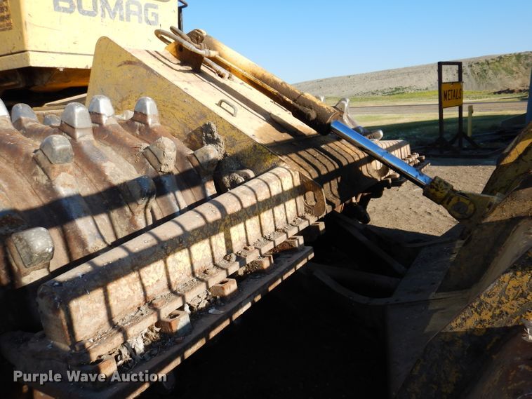 image for item IQ9639 2002 Bomag 772RB  landfill compactor