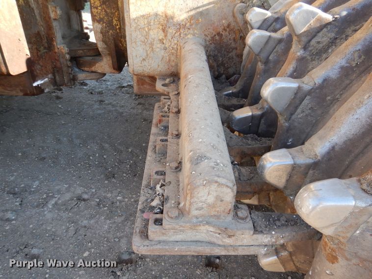 image for item IQ9639 2002 Bomag 772RB  landfill compactor